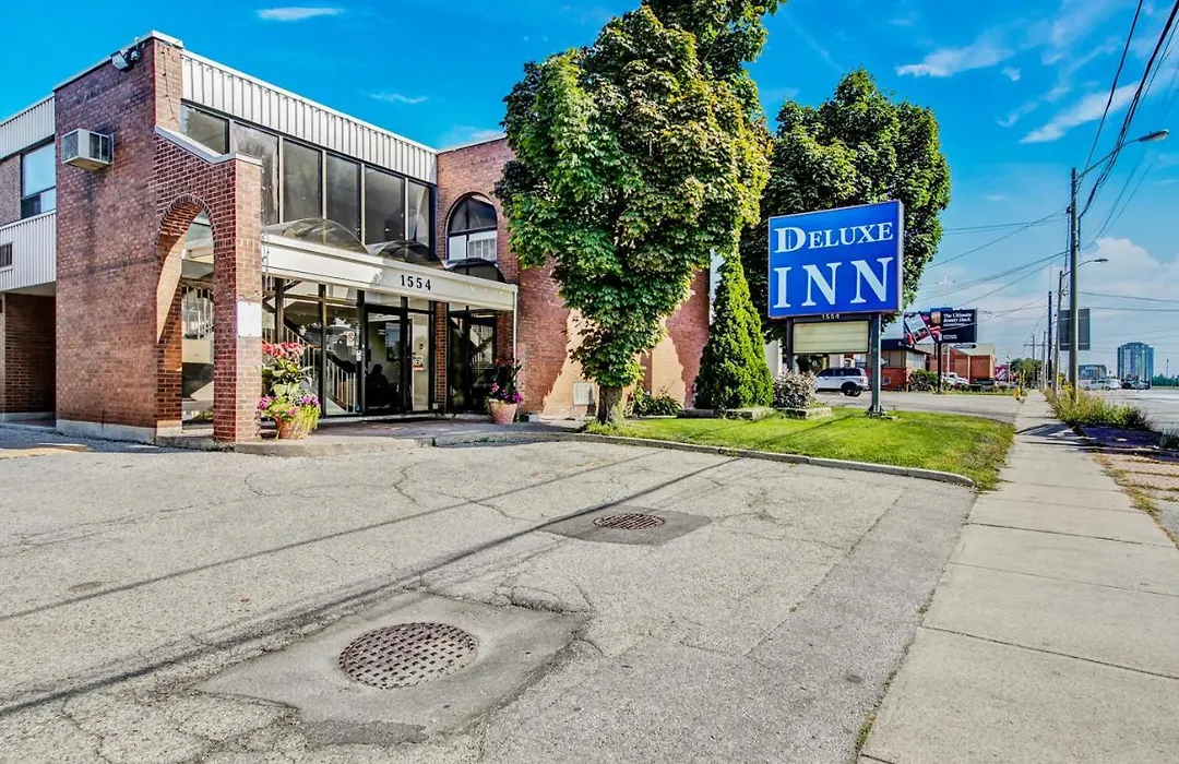 Deluxe Inn-1